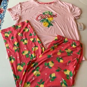 New women's medium pajama set